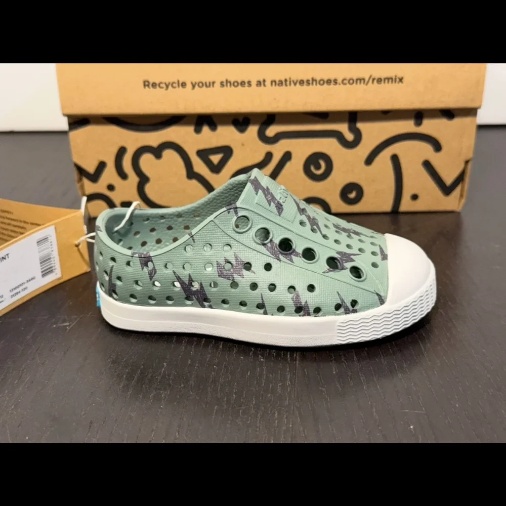 Native Jefferson Print Shoes Green/Onyx Lightning Little Kid/Toddler US C4/EU 19